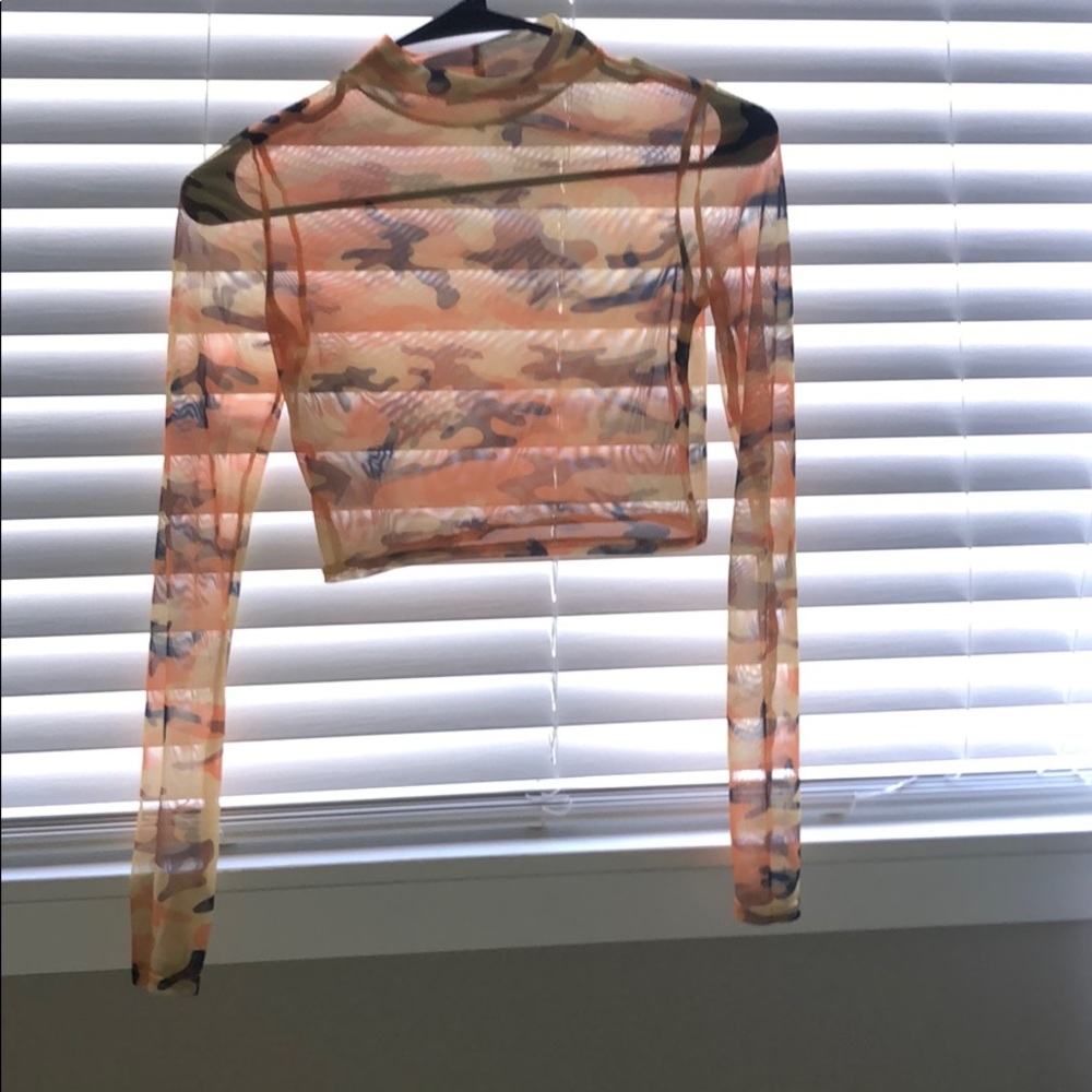 Mesh camouflage crop top